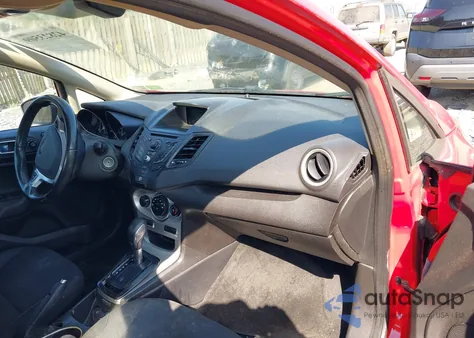 2014 Ford Fiesta z USA, uszkodzony, nr VIN 3FADP48J8EM117104